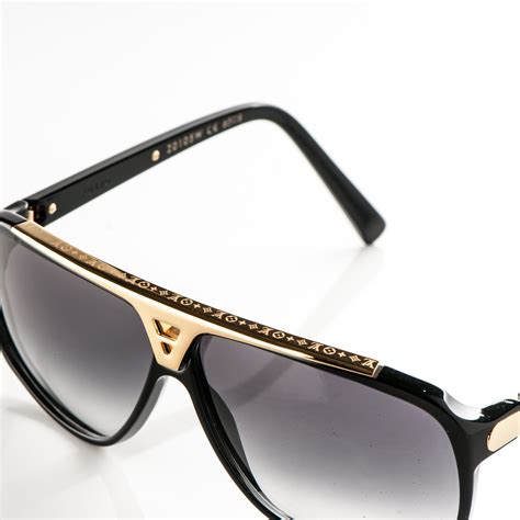 LOUIS VUITTON Acetate Evidence Sunglasses Z0105W Black 